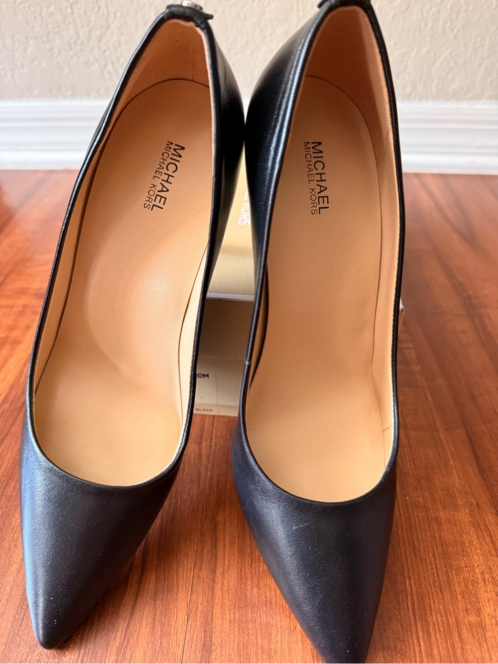 Michael Kors Black Leather Pointed Toe Pumps
